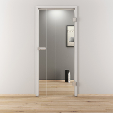 Ambientebild in Wohnraumsituation illustriert die Diamond Doors Glasdrehtür DD 595 in der Ausführung ESG BASIC GREEN klar