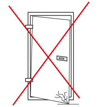 Die Grafik zeigt eine Tür, die wegen ihren zweiteiligen Studio-Bändern schief hängt