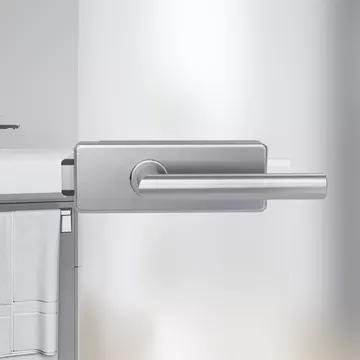 Glasdrehtürbeschlagset STYLE PREMIUM mit Griff L-FORM, Bohrungsart Studio/Office, Oberfläche Edelstahl-Optik matt, Schließart unverschließbar, Fallentyp Flüster, Anzahl Türflügel 1-flügelig, Set beinhaltet L-FORM