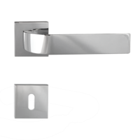 Die Abbildung zeigt die Diamond Doors Türgriffgarnitur EIDOS in der Ausführung mit Rosetten eckig Buntbart Klipptechnik Chrom